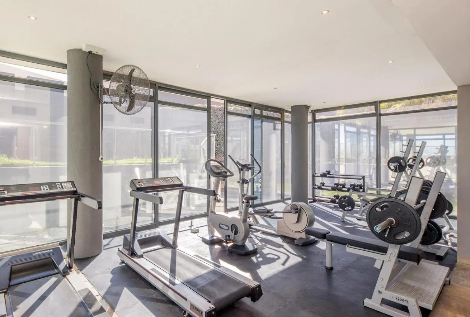 Infinity Self Catering Apartments Bloubergstrand 0*,  Νότια Αφρική