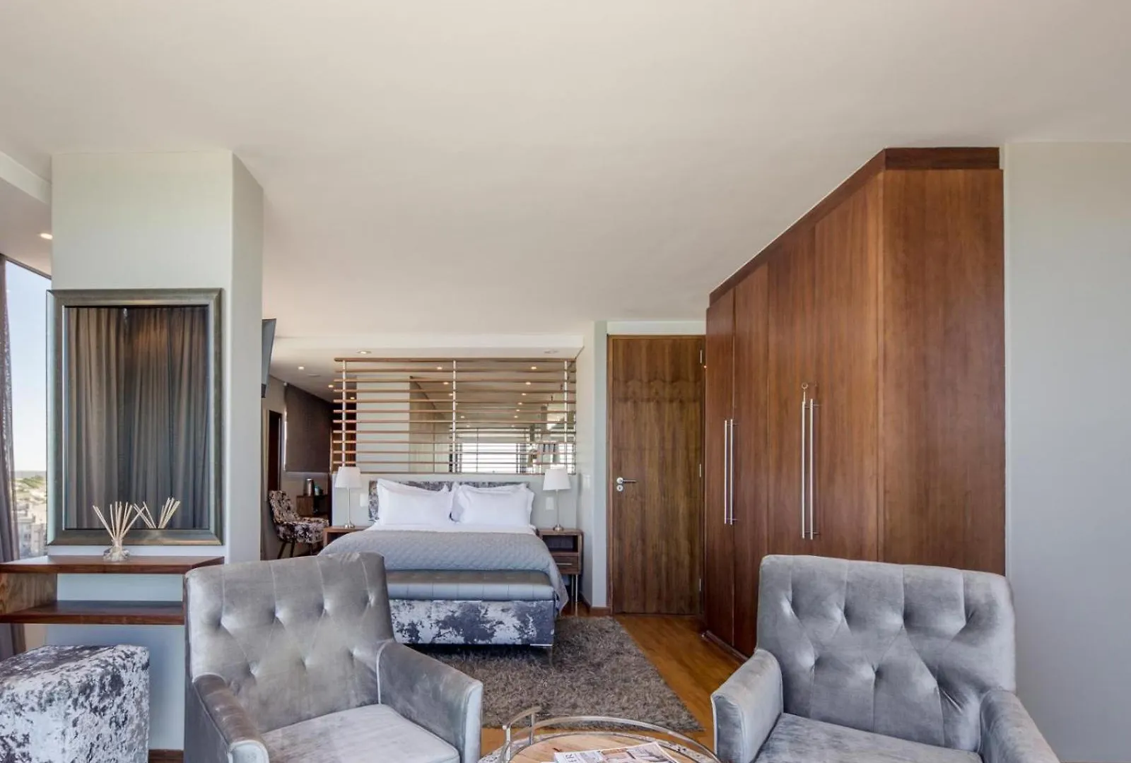 Infinity Self Catering Apartments Bloubergstrand Güney Afrika
