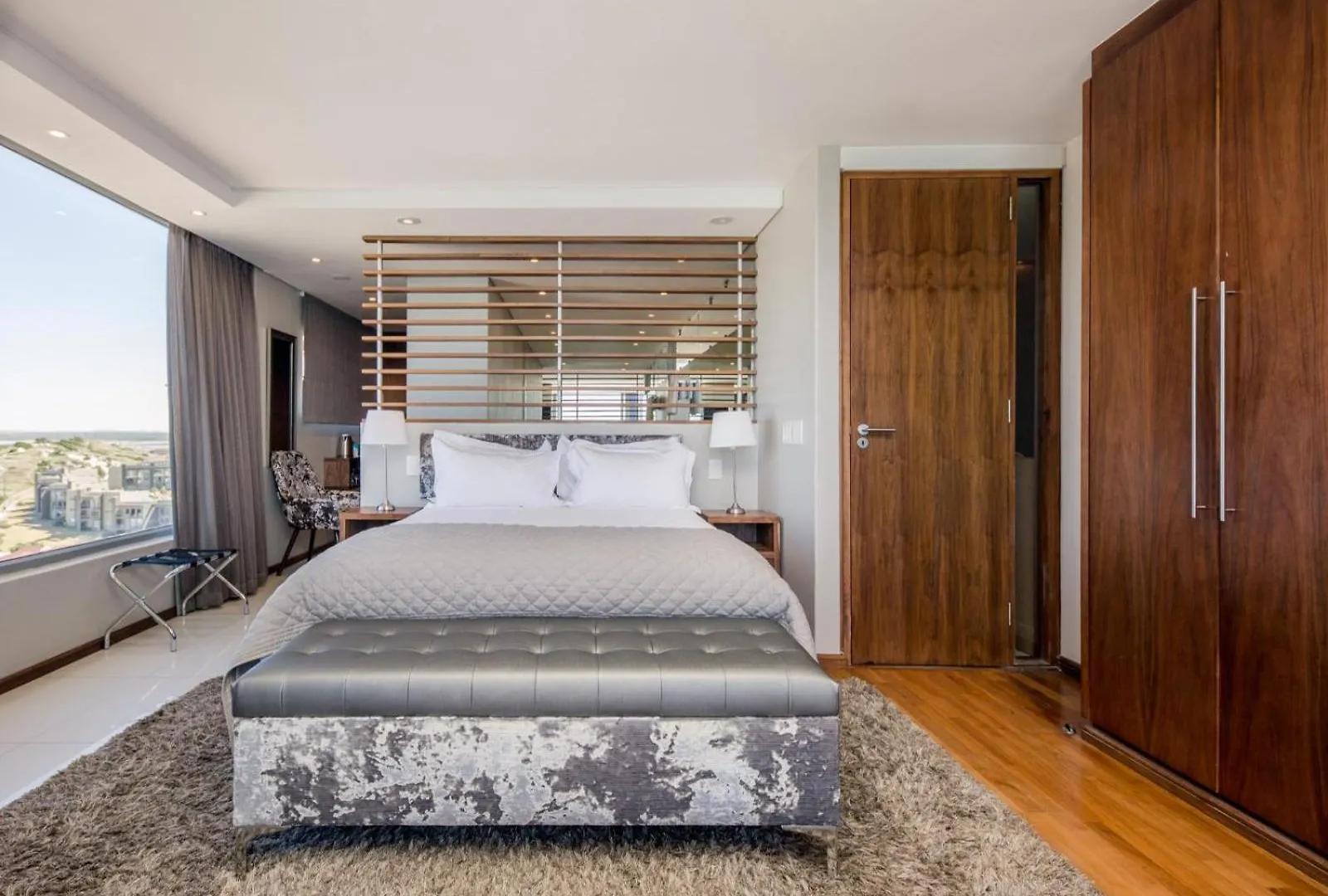 Infinity Self Catering Apartments Bloubergstrand 0*,