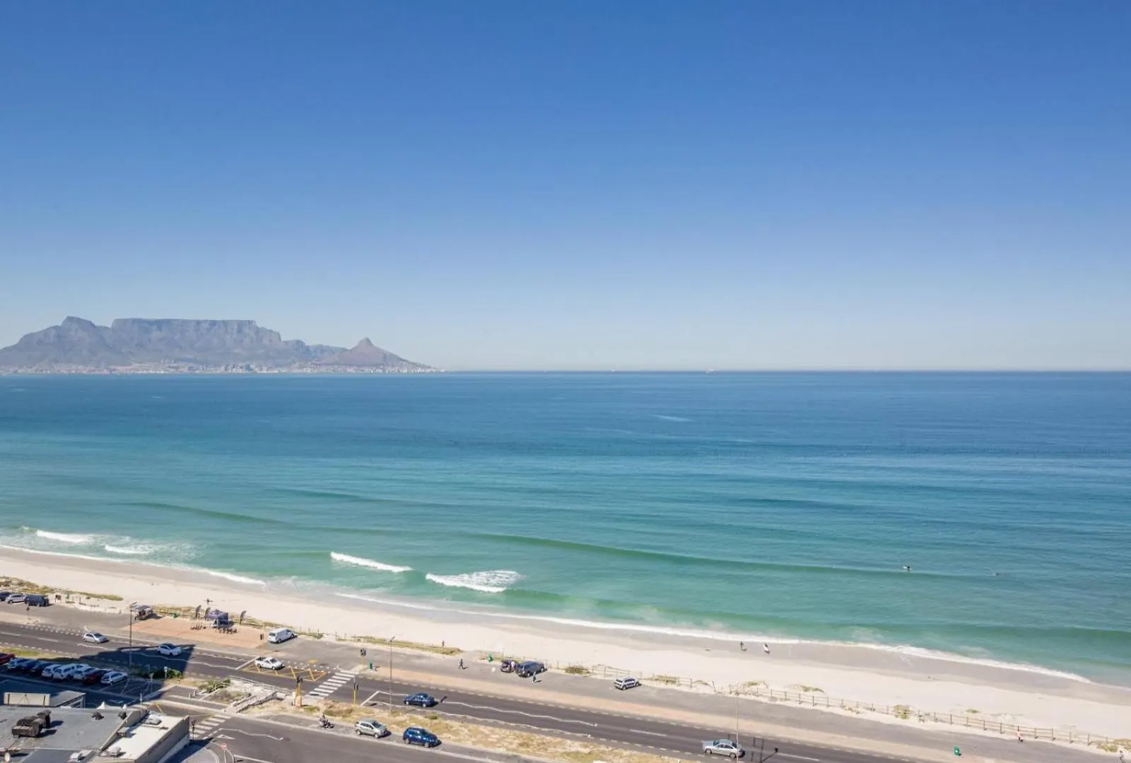 Infinity Self Catering Apartments Bloubergstrand 0*,  Güney Afrika