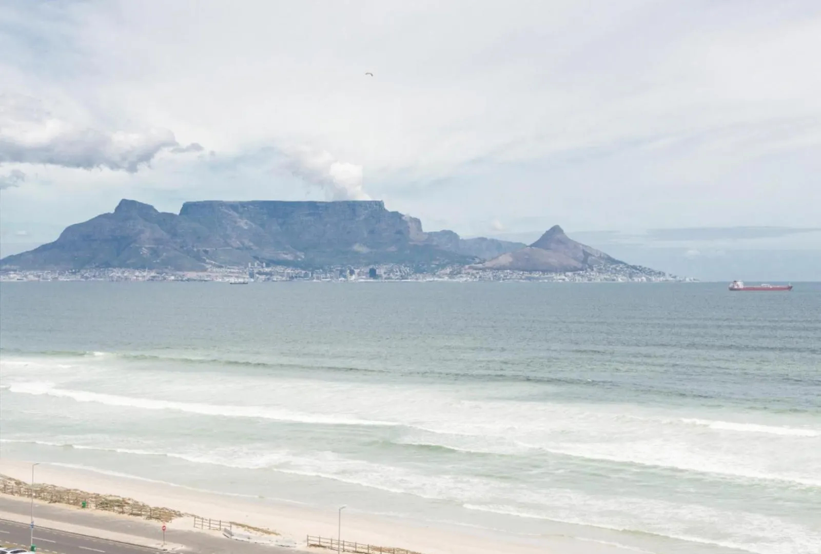 Infinity Self Catering Apartments Bloubergstrand